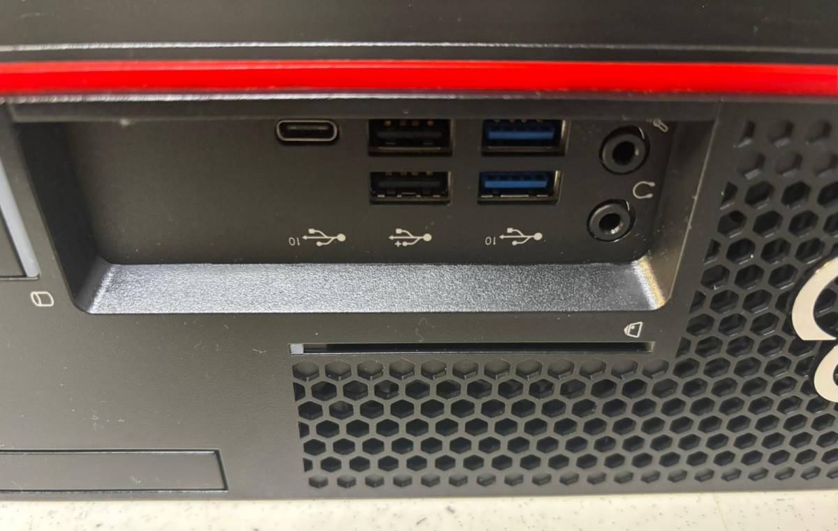 FUJITSU Desktop ESPRIMO D738 SFF
