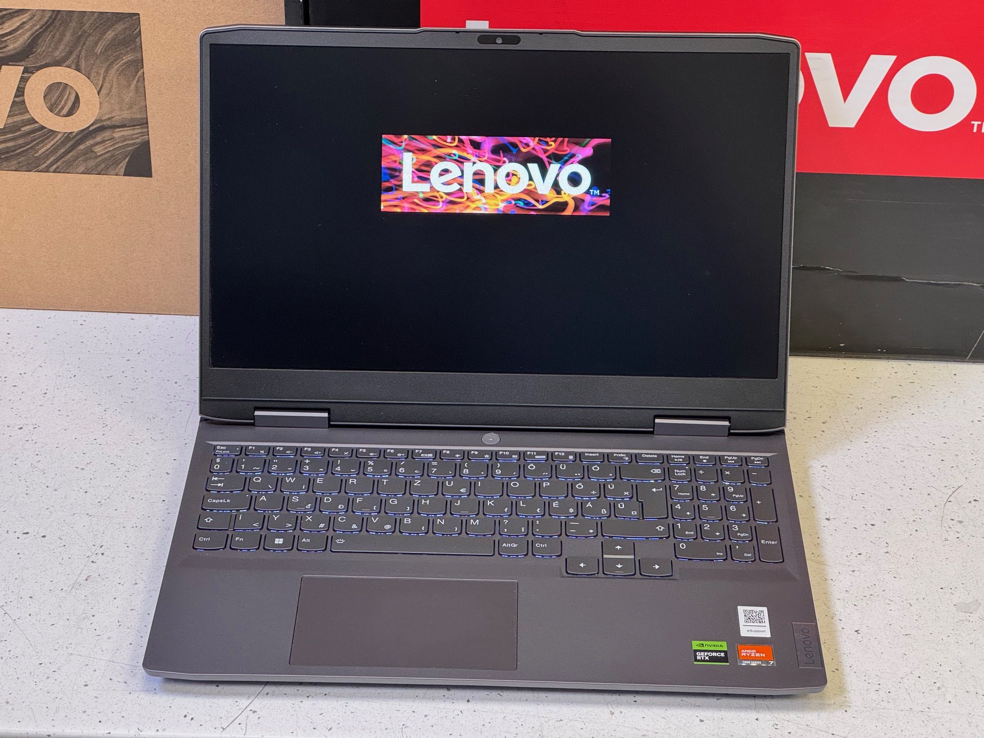 Lenovo LOQ 15APH8 RTX4060 HUN Bill Win11 Pro